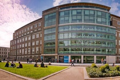 University of London 2024 Scholarships for International Students